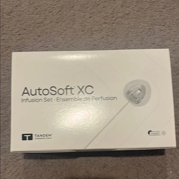 New 3 boxes of AutoSoft XC Infusion Set - White - Picture 1 of 2